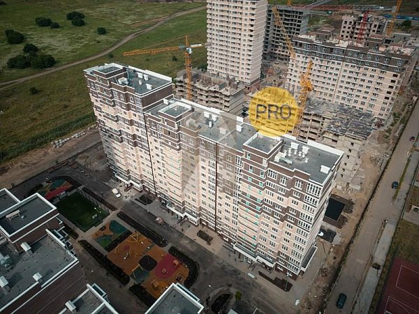 1 квартира ЖК Красная площадь Ромекс Краснодар площадь 43.4 м2 кухня 18.3 м2 на 12 этаже номер179