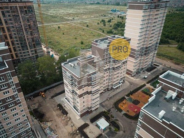 1 квартира ЖК Красная площадь Ромекс Краснодар площадь 45.4 м2 кухня 21.7 м2 на 12 этаже номер126